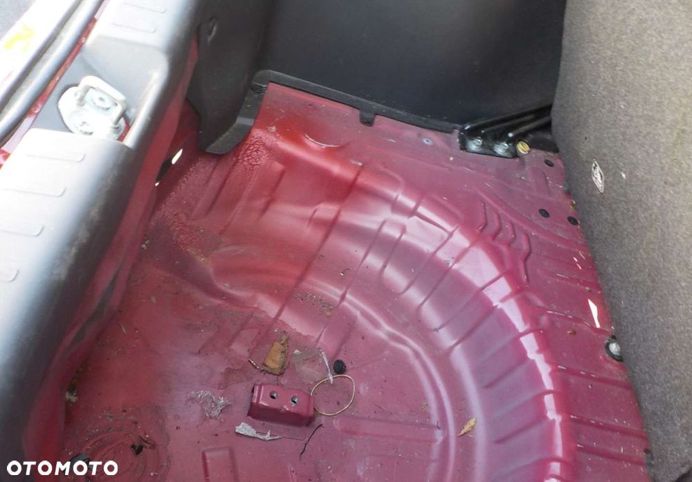 Mitsubishi Space Star - 10