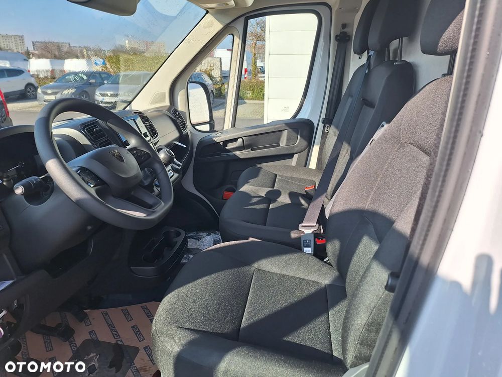 Peugeot Boxer Furgon L3H2 2.2 H3-POWER 140KM MT6 rok 2025 - 13