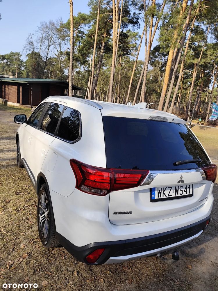 Mitsubishi Outlander - 8
