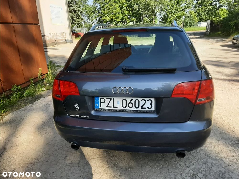 Audi A4 Avant - 4