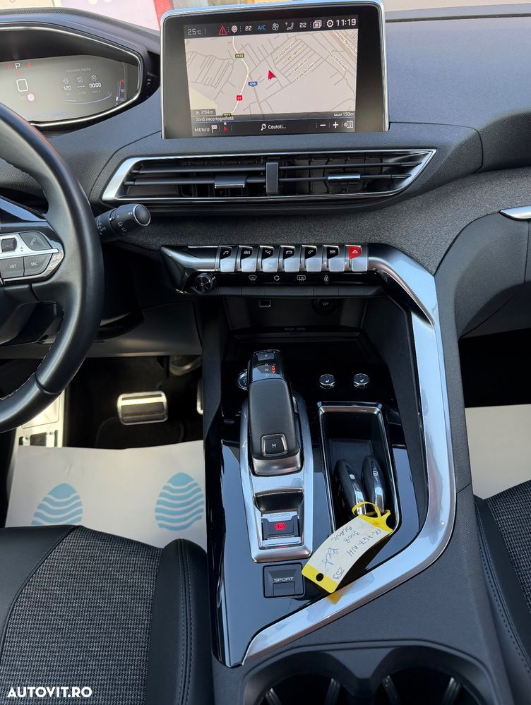 Peugeot 3008 1.2 PureTech 130 EAT8 GT - 10