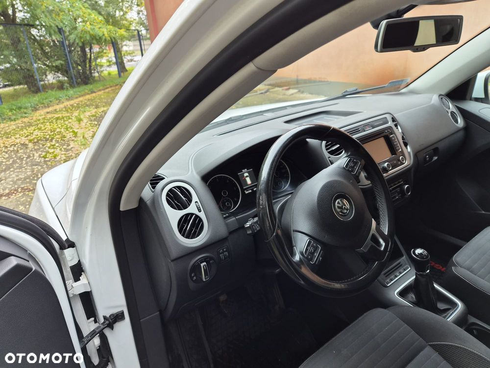 Volkswagen Tiguan - 8