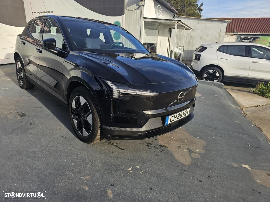 Volvo EX30 Single Motor Extended Range RWD Core - 4
