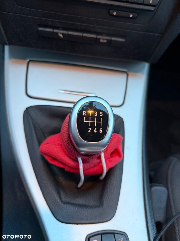 BMW Seria 3 318d DPF - 8