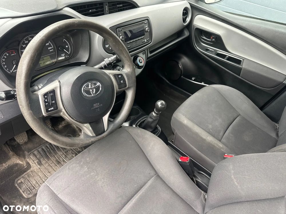 Toyota Yaris 1.5 Active - 26