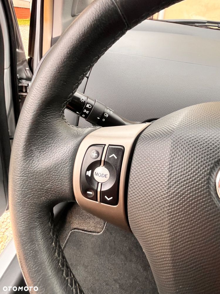 Toyota Yaris - 26