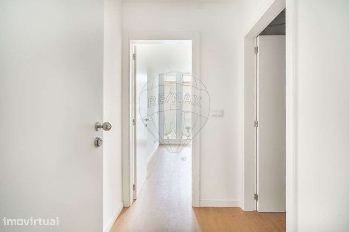 Apartamento T0 para venda - Grande imagem: 2/12