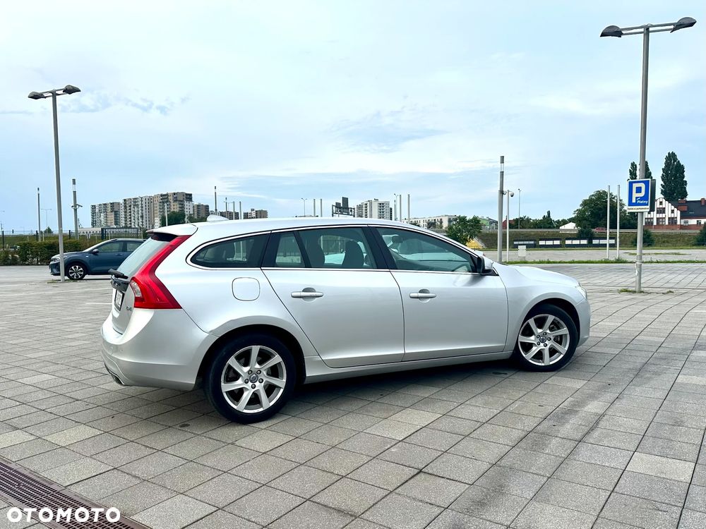Volvo V60 D4 Drive-E Momentum - 7