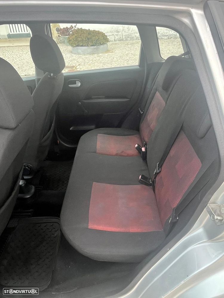 Ford Fiesta 1.25 Trend - 8