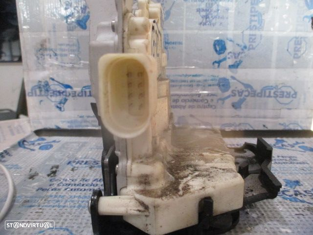 Fecho 4F0839015A AUDI A6 3 4F FASE 1 2005 3.0TDI 4X4 V6 24V 225CV 4P CINZENTO TE 8 PINOS - 3