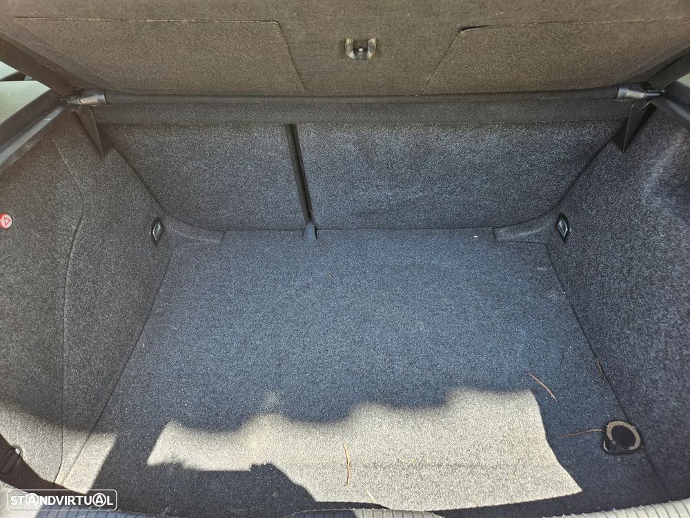 VW Golf 1.9 TDi Highline - 16