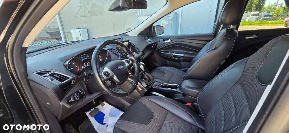 Ford Kuga 2.0 TDCi 4x4 Titanium - 28