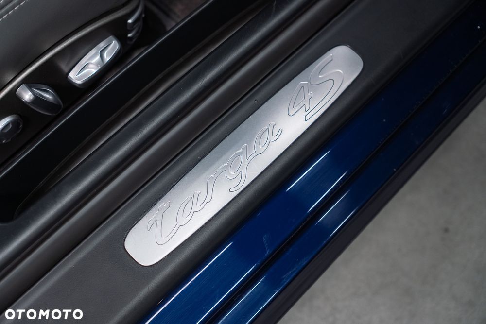 Porsche 911 - 27