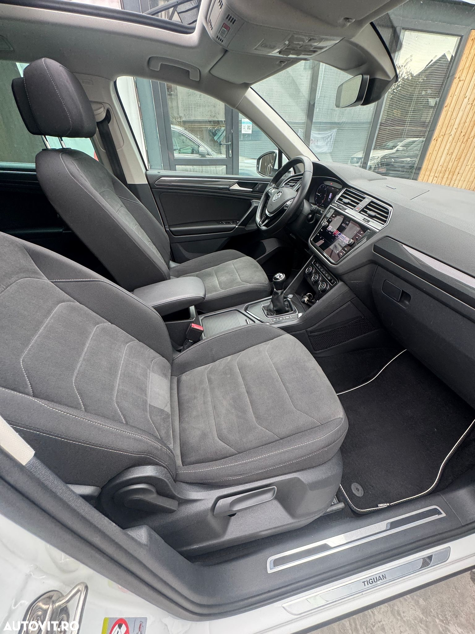 Volkswagen Tiguan - 15