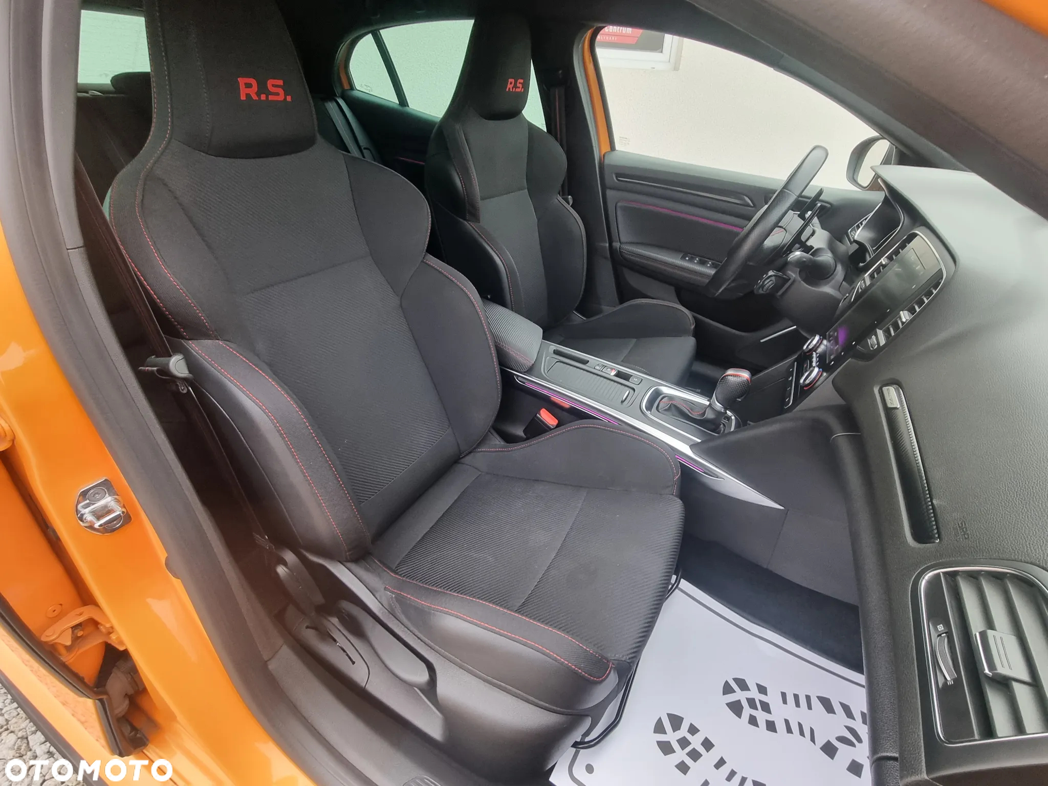 Renault Megane ENERGY TCe 280 EDC R.S - 9
