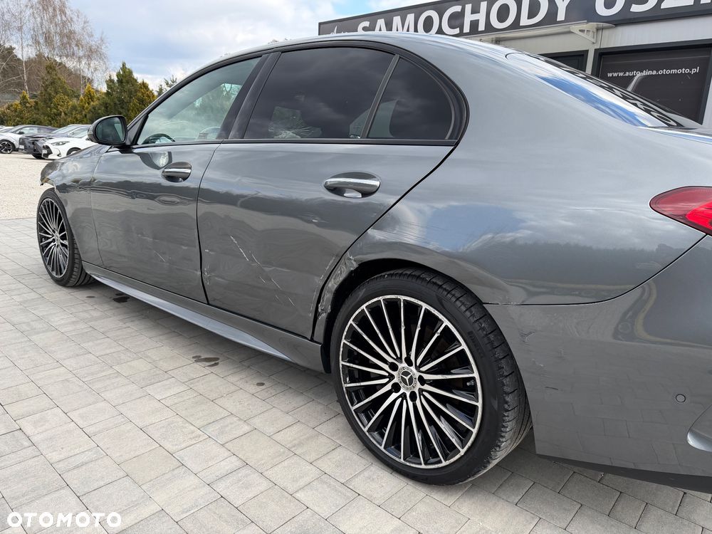 Mercedes-Benz Klasa C 220 d mHEV 4-Matic AMG - 13