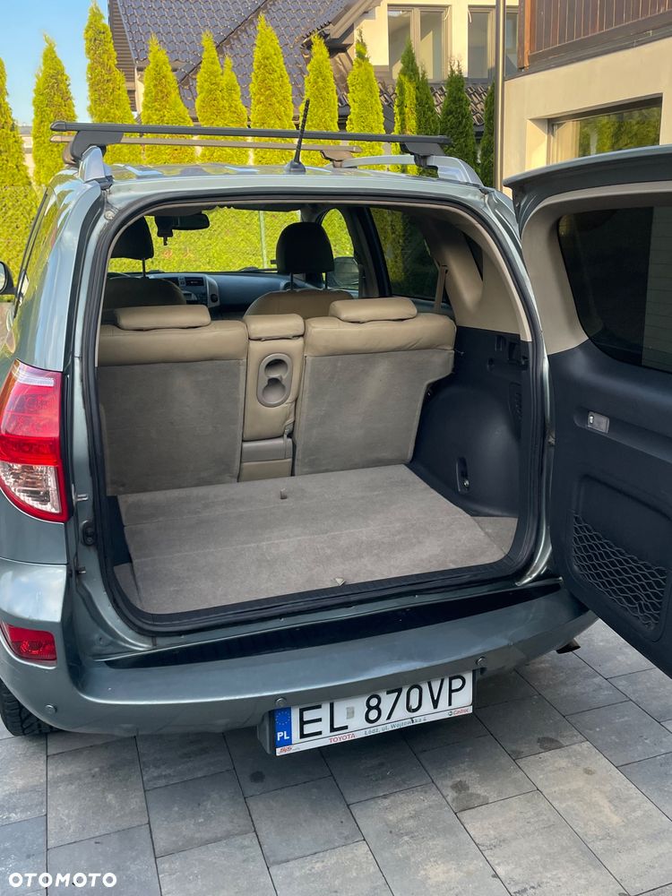 Toyota RAV4 2.0 VVT-i Prestige - 22
