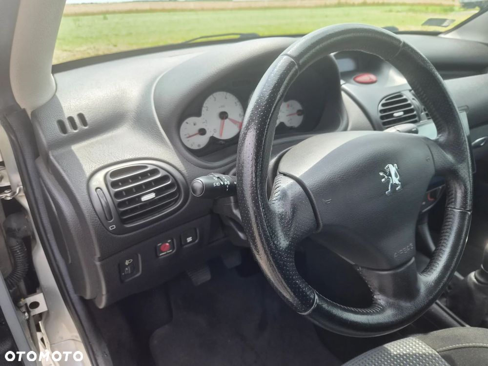 Peugeot 206 CC 1.6 Euro3 - 13