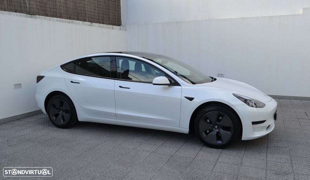 Tesla Model 3 Long Range Tração Traseira - 4