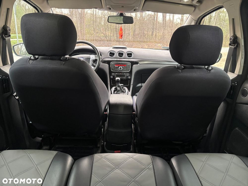 Ford S-Max 2.0 Titanium - 29