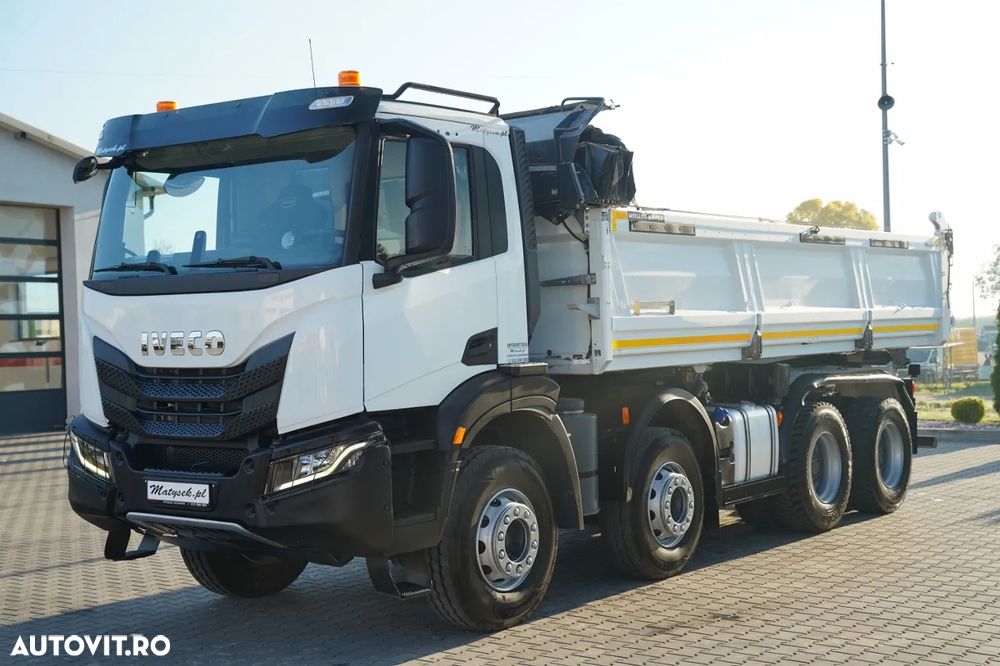 Iveco X-WAY 480 / 8X4 / BASCULATOR DUBLU / BANCĂ LATERALĂ HIDRODOXICĂ / PERDĂ ELECTRICĂ / ANVELOPE 100% / - 14