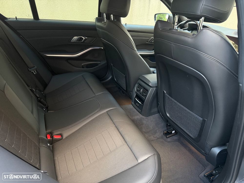 BMW 320 e Corporate Edition Auto - 14