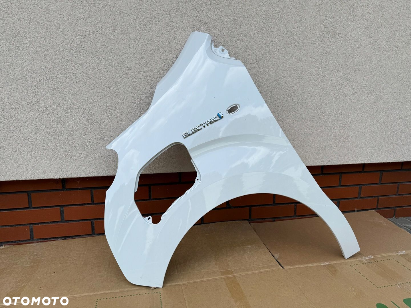 E-Jumpy III Proace Expert EV Vivaro elektryk blotnik lewy przod demontaz - 3