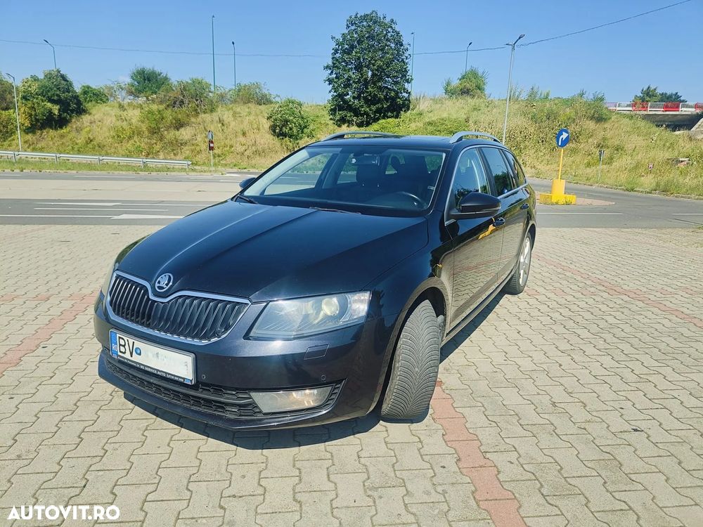 Skoda Octavia 1.6 TDI STYLE DSG - 1