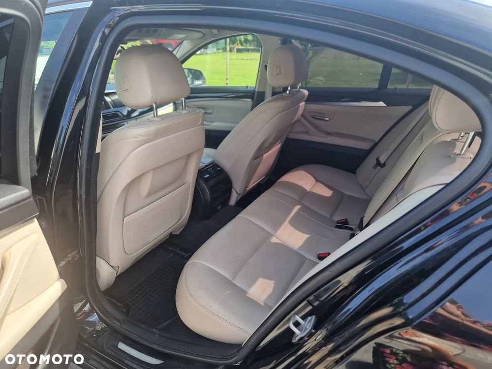 BMW Seria 5 520d xDrive Luxury Line - 8