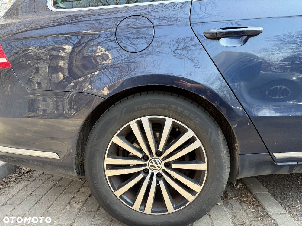 Volkswagen Passat 2.0 TDI DPF DSG 4Motion Comfortline - 33
