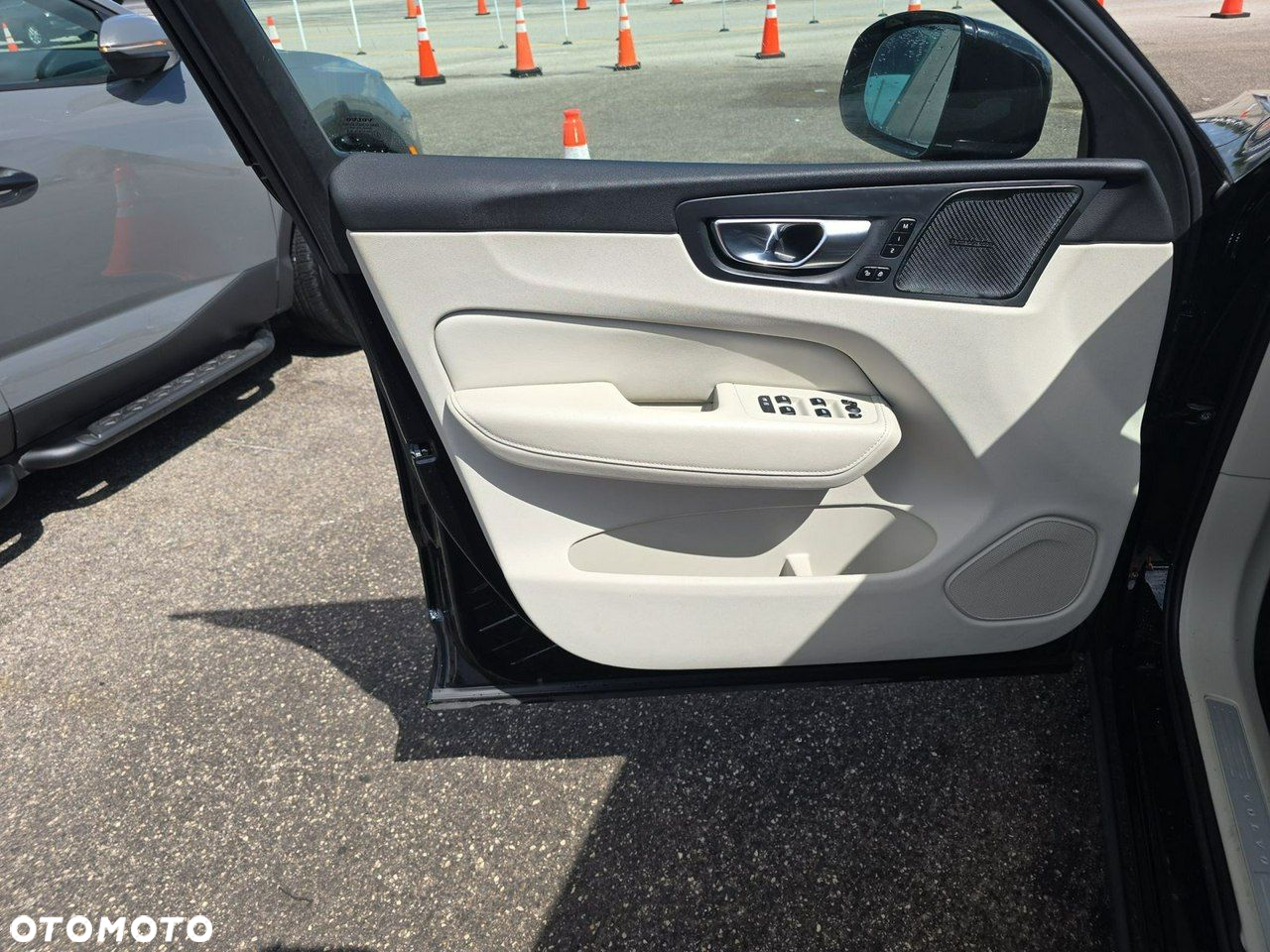 Volvo XC 60 - 12