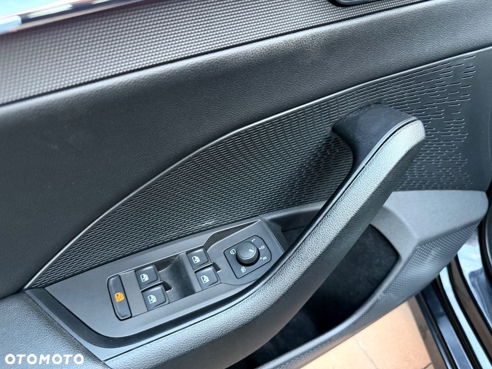 Skoda Octavia 2.0 TDI Sportline DSG - 28