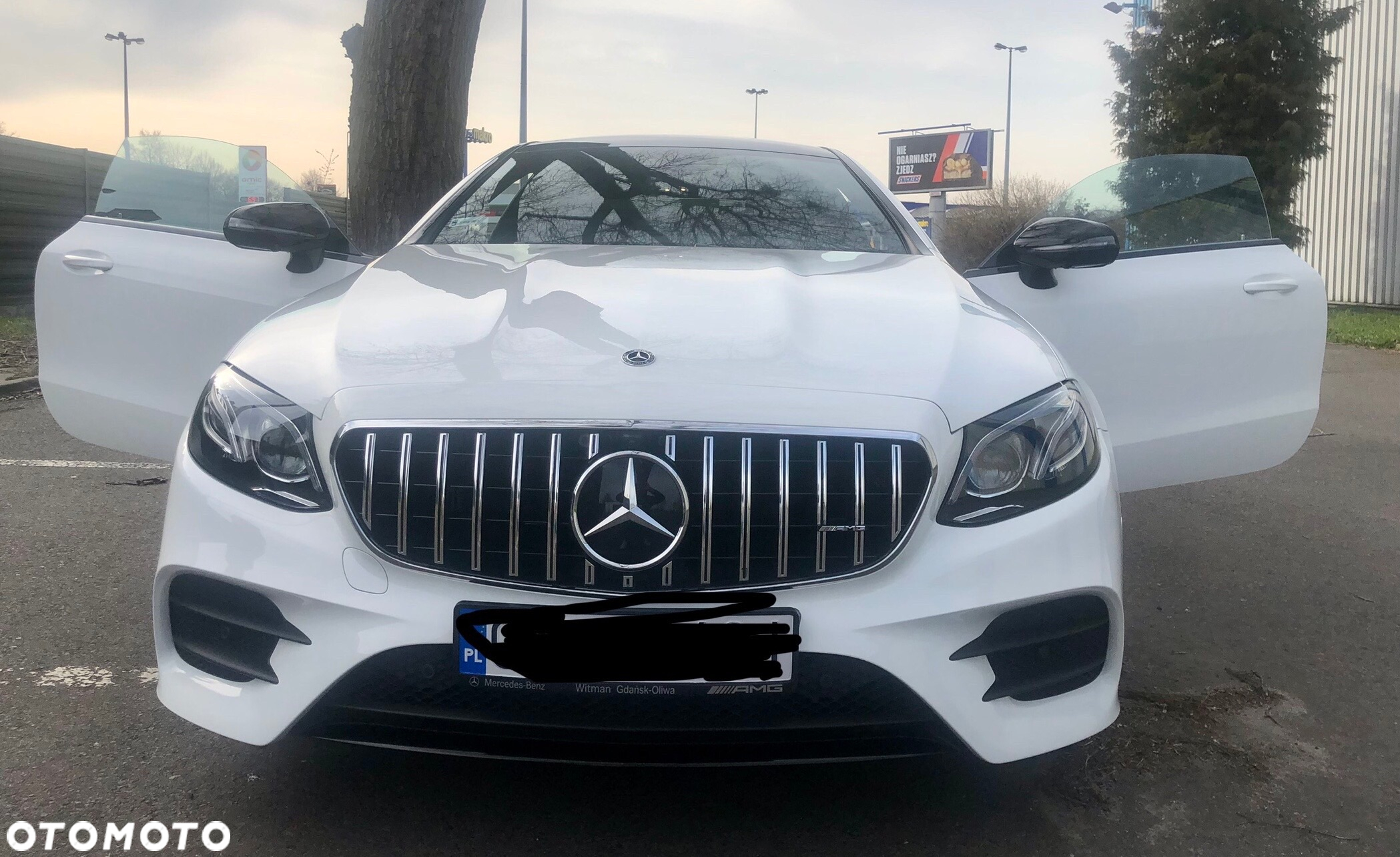 Mercedes-Benz Klasa E 200 Coupe 9G-TRONIC - 2