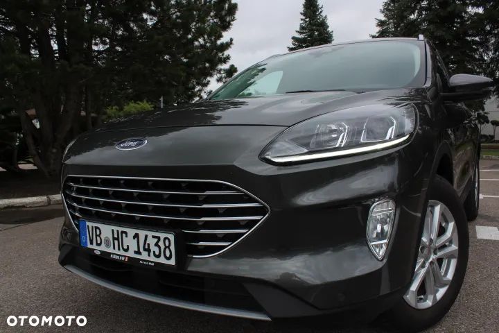 Ford Kuga 1.5 EcoBoost TITANIUM - 1