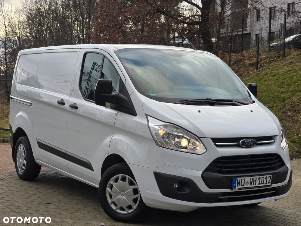 Ford TRANSIT CUSTOM - 3