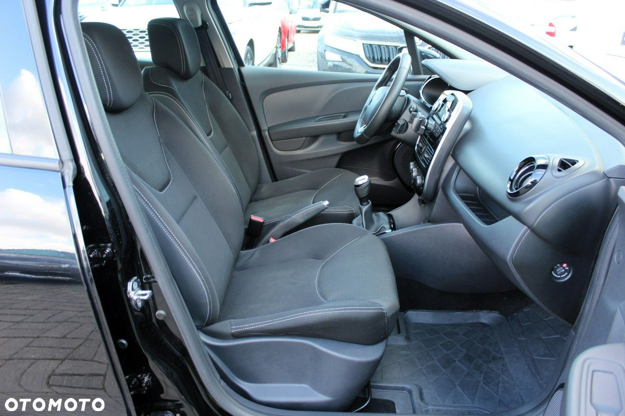 Renault Clio - 10