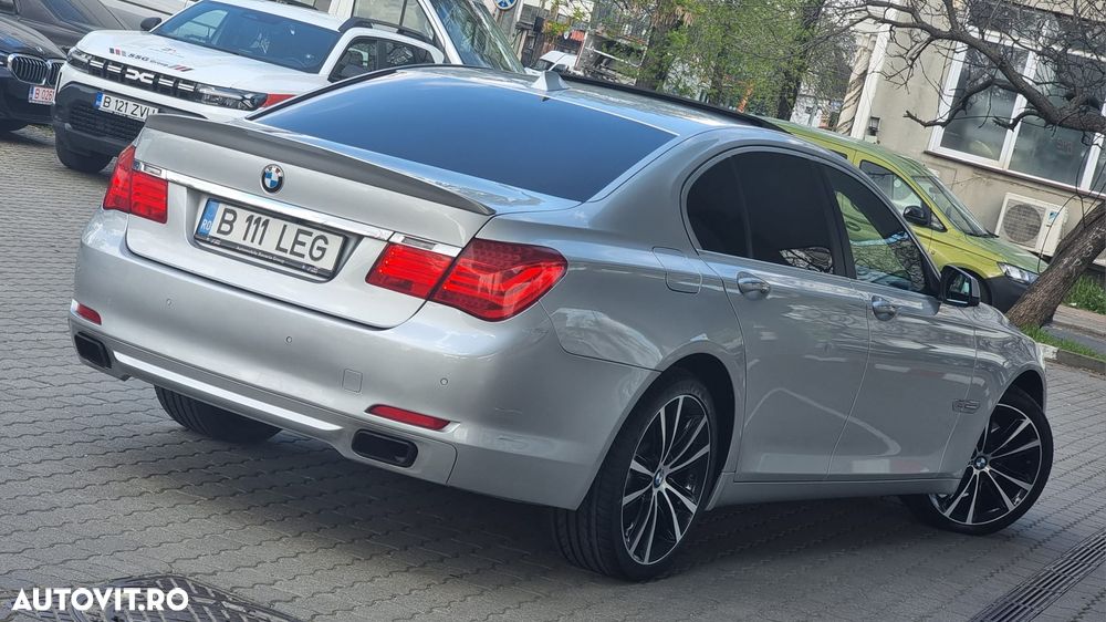 BMW Seria 7 740d xDrive Aut. - 8