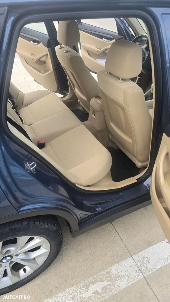 BMW X1 2010 — imagine 9