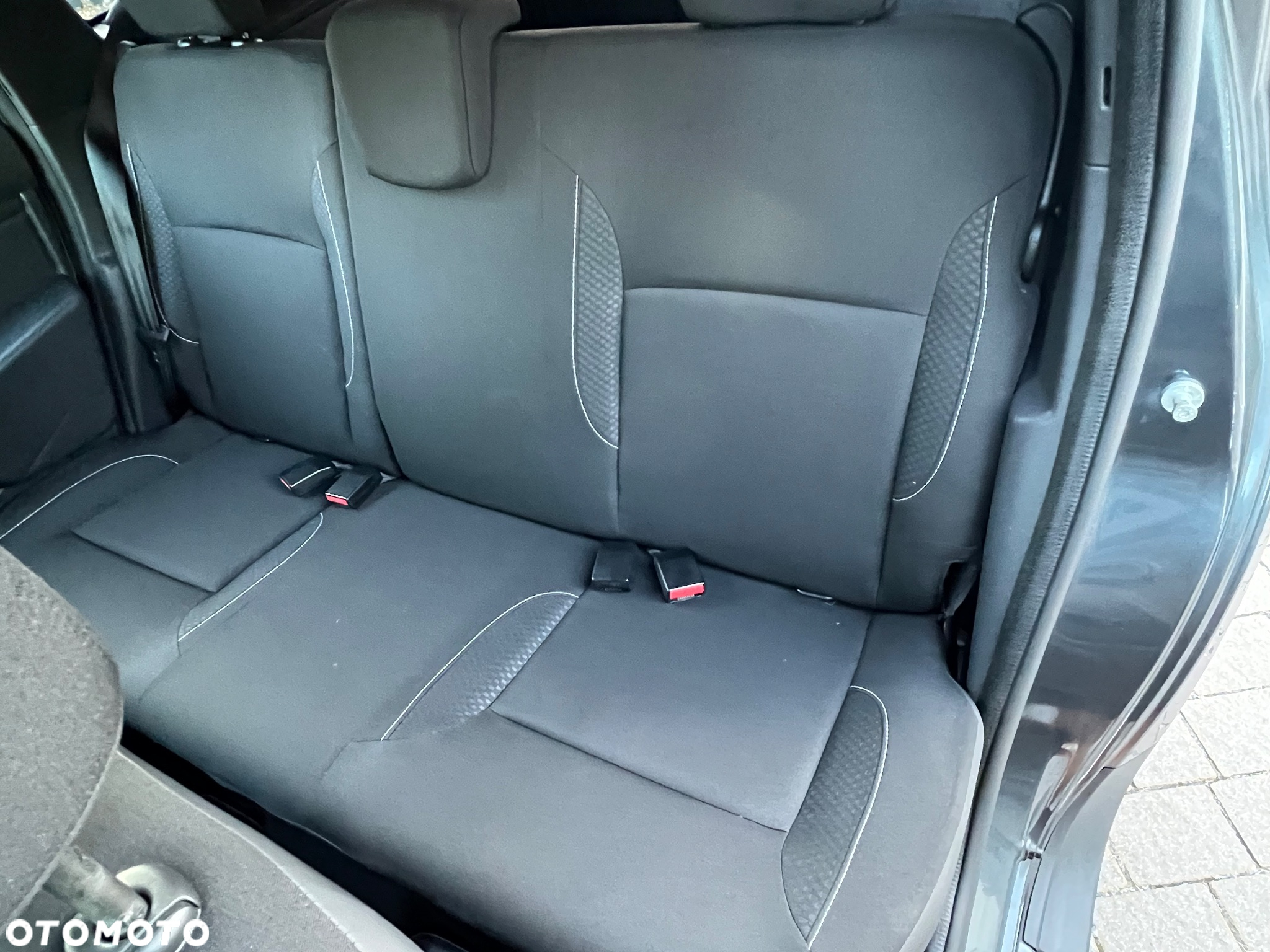 Dacia Duster 1.6 SCe Ambiance S&S - 23