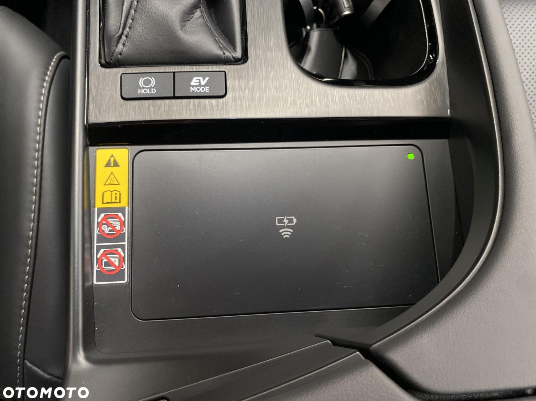 Lexus ES 300h Business Edition - 21