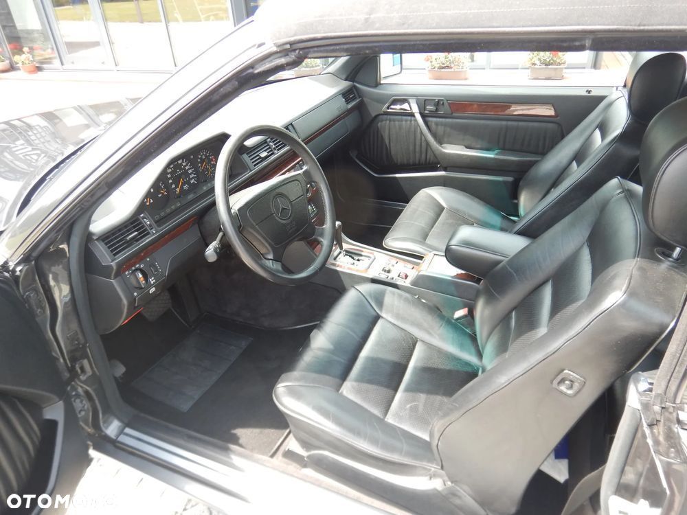 Mercedes-Benz W124 (1984-1993) - 27