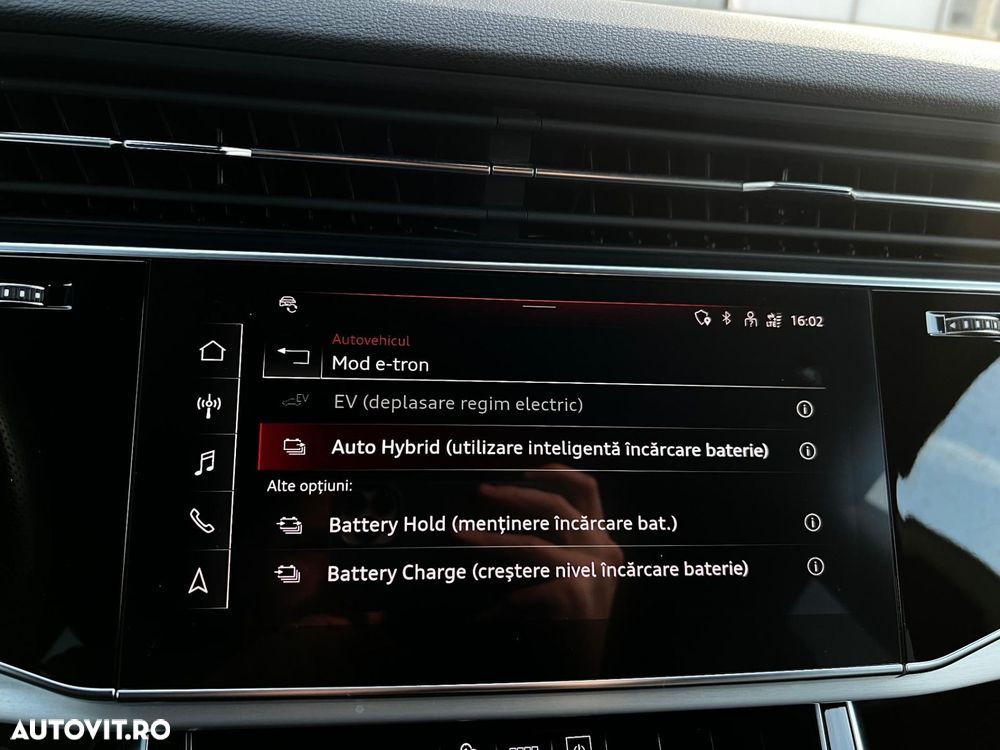 Audi Q8 55 TFSIe quattro tiptronic - 24