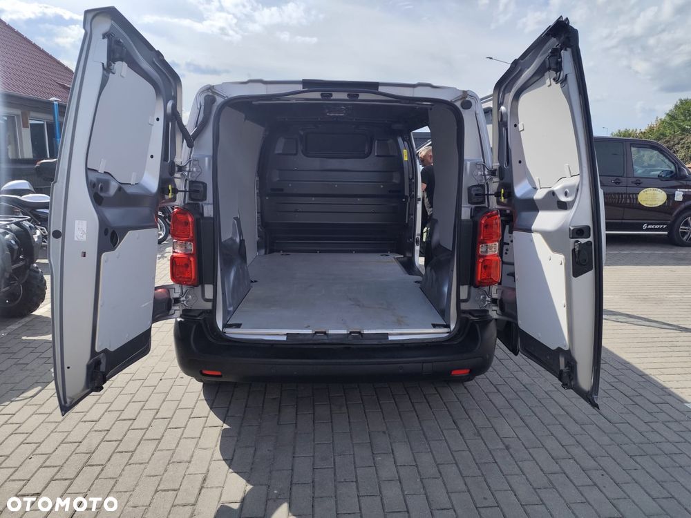 Opel VIVARO - 12