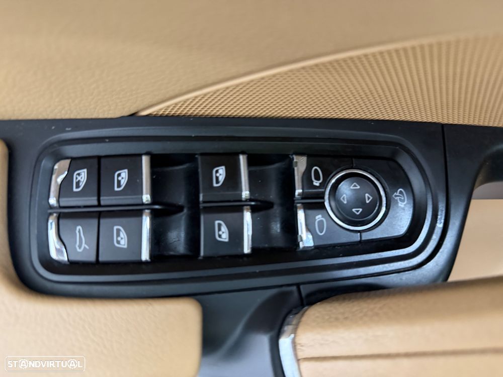Porsche Cayenne Tiptronic S - 44