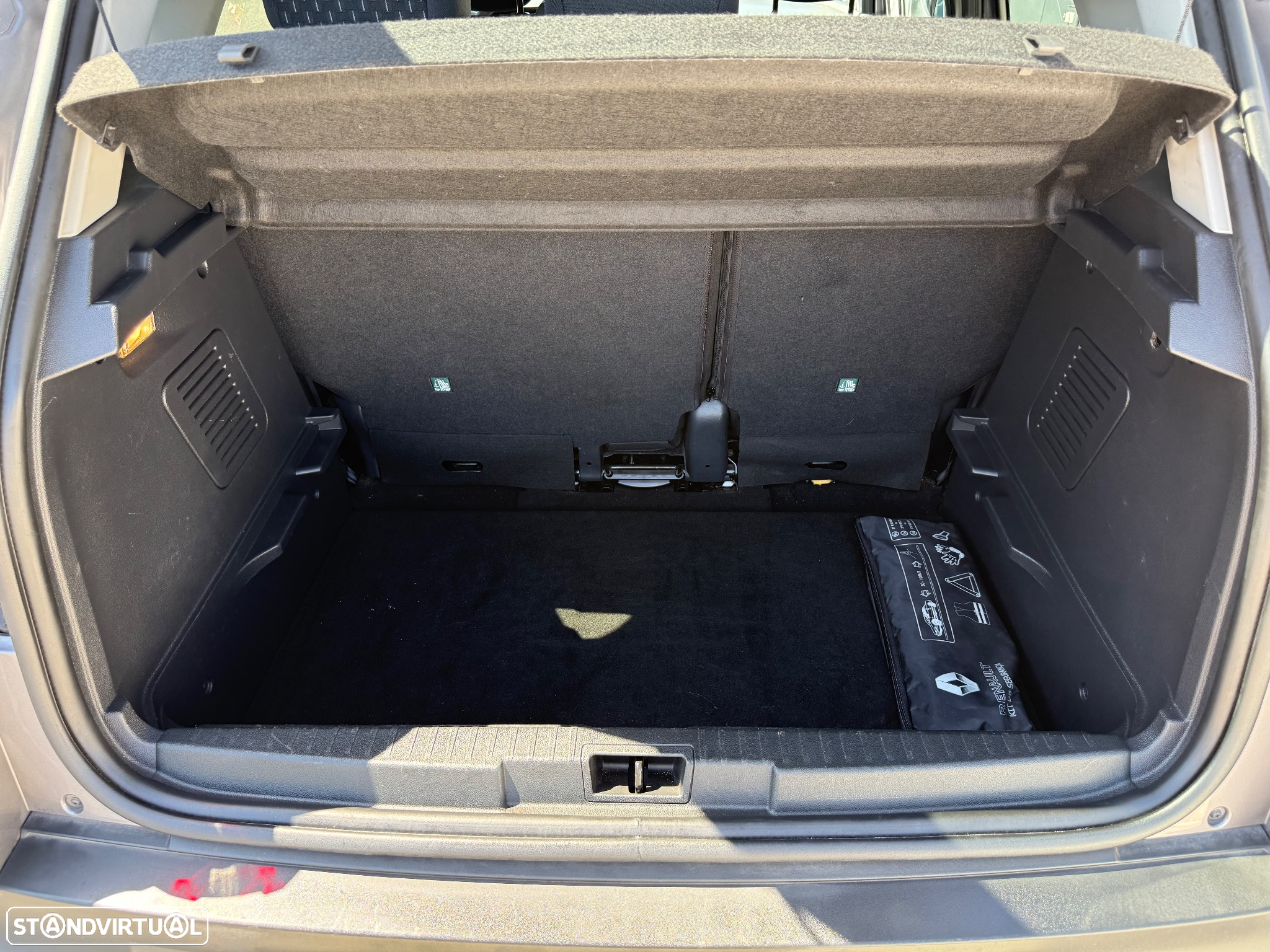 Renault Captur 1.2 TCe Exclusive - 16