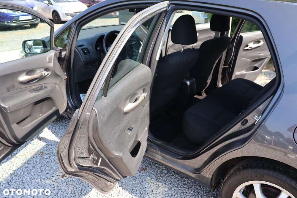Toyota Auris 1.6 VVT-i Premium - 9