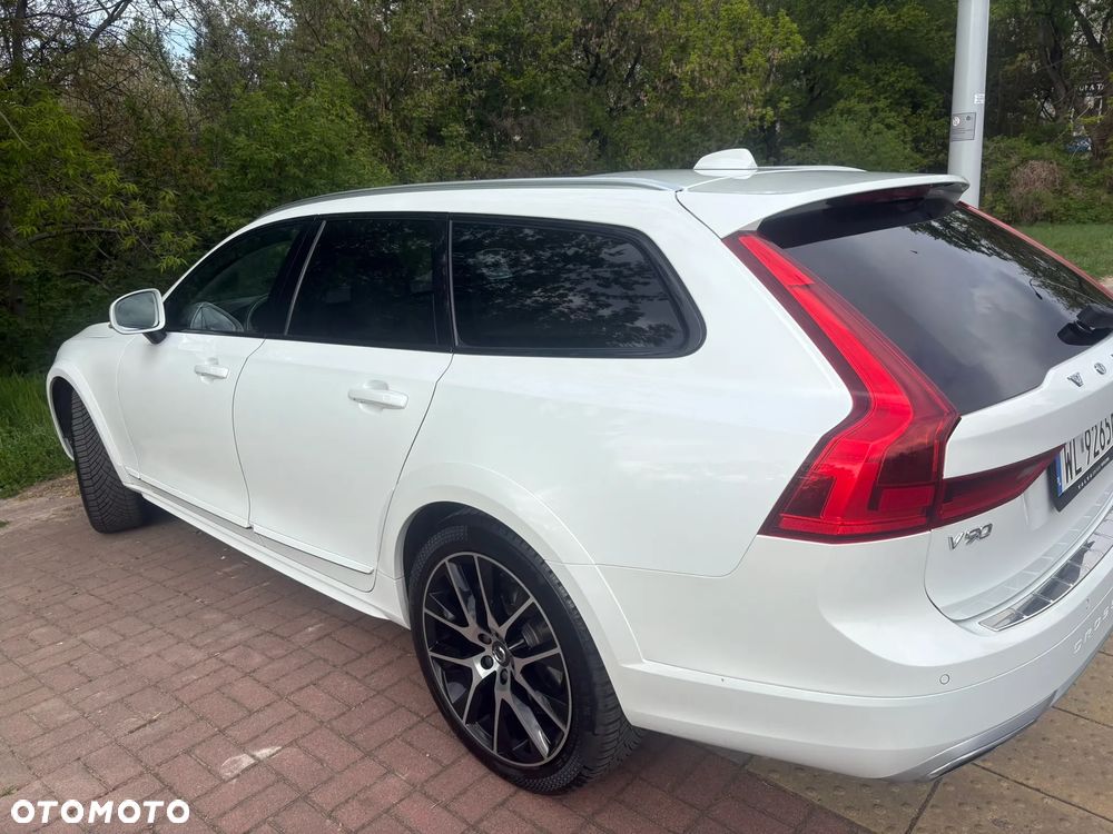 Volvo V90 Cross Country D5 AWD - 18