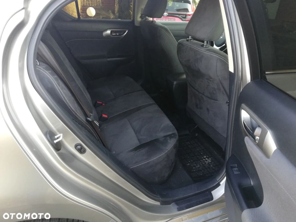 Lexus CT 200h Elegance - 16