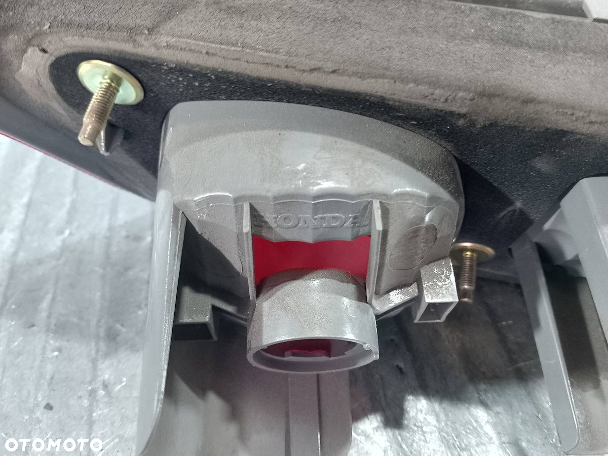 LAMPA TYLNA LEWA W KLAPE HONDA ACCORD VII P3214L - 6