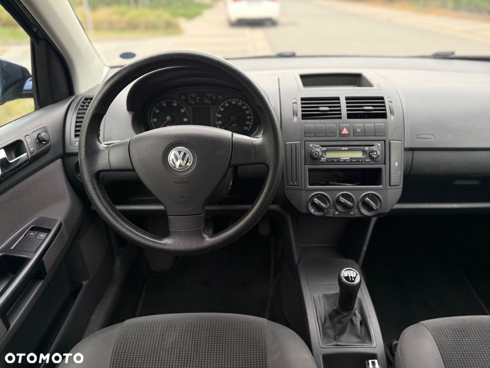 Volkswagen Polo - 8